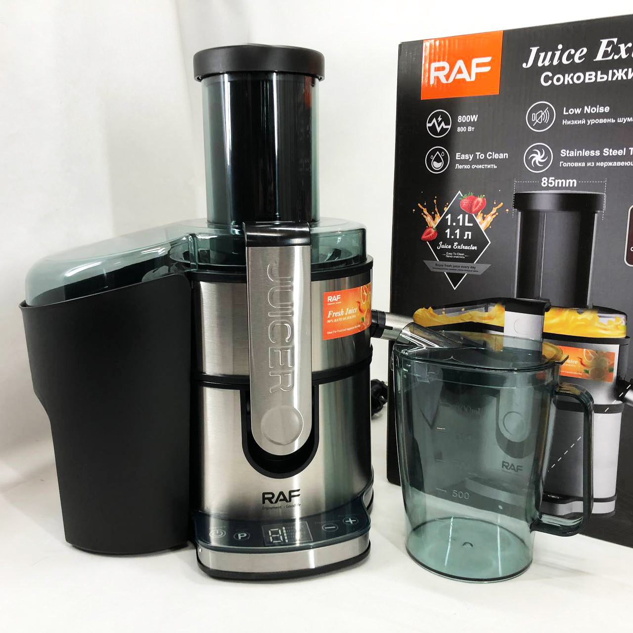 Электрическая соковыжималка RAF R.2700 для цитрусовых, фруктов и овощей с емкостью для сока 1.1 л 800 Вт