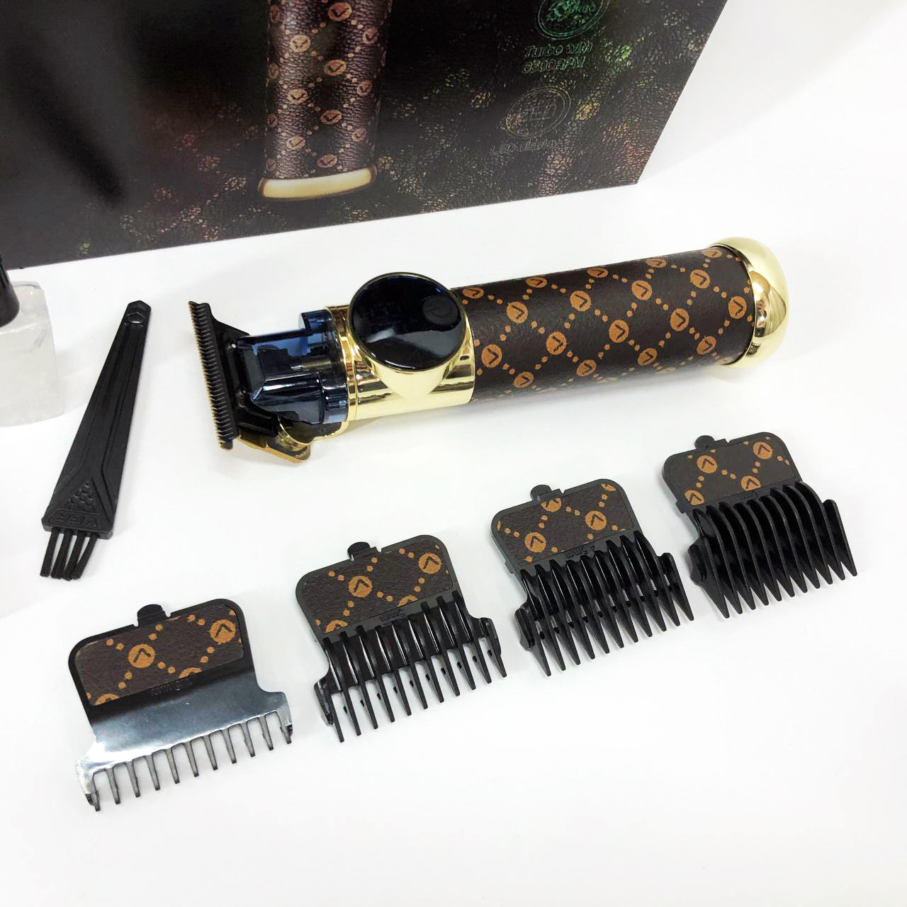 Триммер VGR V-942