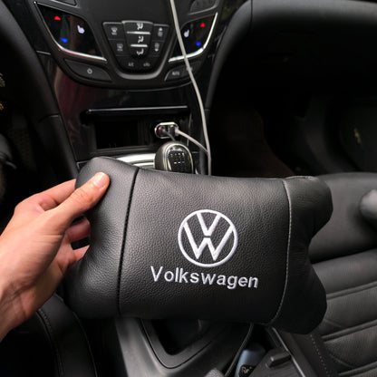 Набор подушек 2шт в авто Volkswagen из натуральной кожи, на подголовник в машину, Автомобильная подушка
