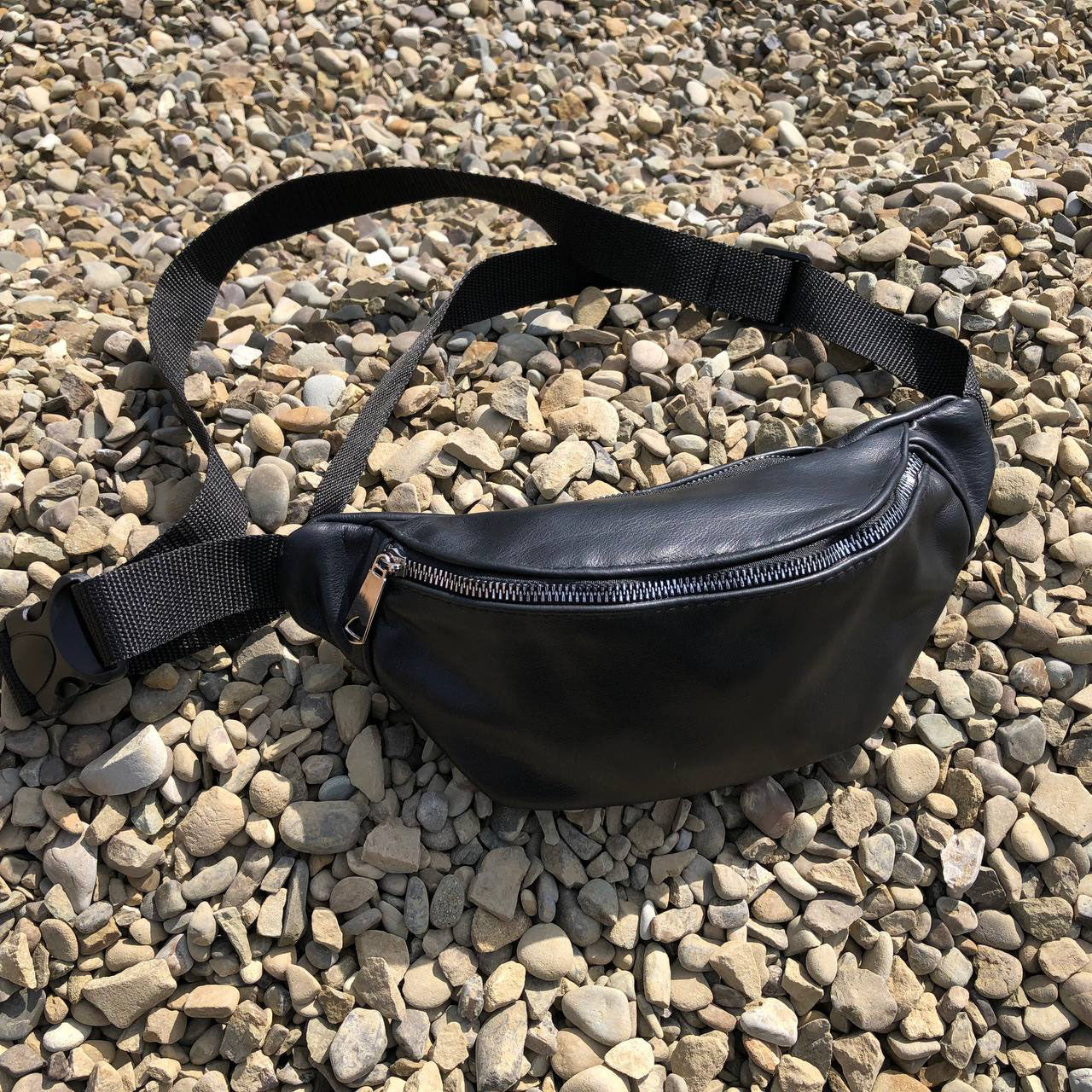 Бананка кожаная. Сумка на пояс из кожи, Универсальная сумка нагрудная, Практичная сумка на пояс