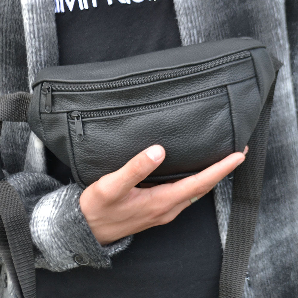 Комплект: кожаная бананка + тактический фонарь