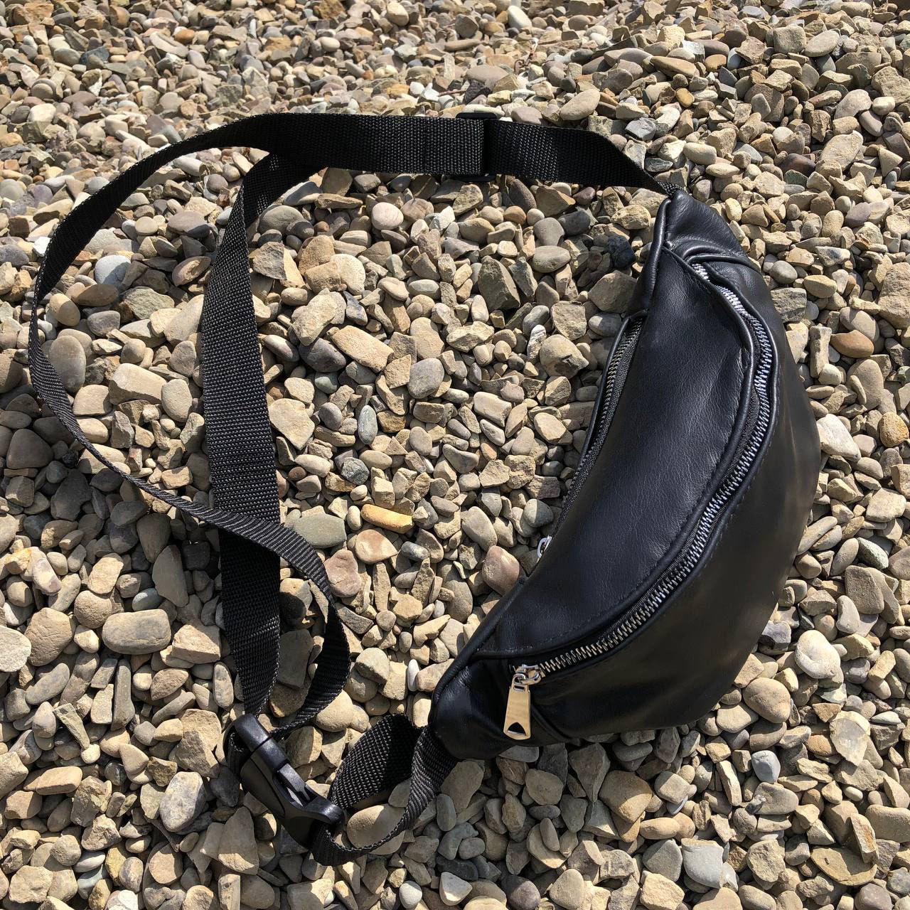 Бананка кожаная. Сумка на пояс из кожи, Универсальная сумка нагрудная, Практичная сумка на пояс