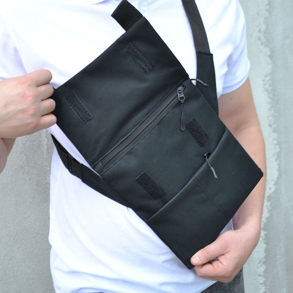 Набор: Сумка с кобурой + фонарь тактический POLICE BL-X71-P50