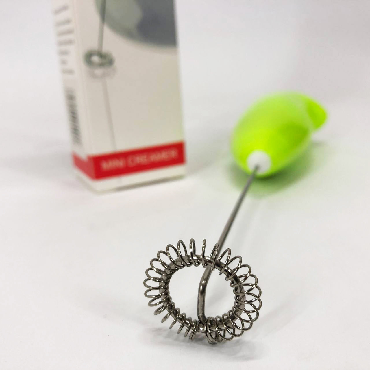 Миксер для сливок-капучинатор FUKE Mini Creamer для взбивания молока, сливок. Цвет: салатовый