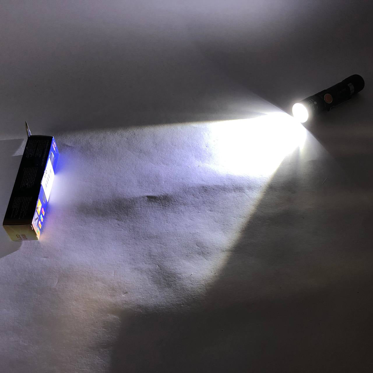 Карманный фонарик Police 616-XPE, Портативный светодиодный фонарь с зарядкой, Алюминеевый фонарь