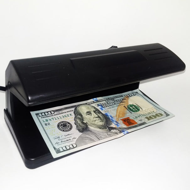 Детектор валют ультрафиолетовый Counterfeit Money Detector UV Ultraviolet Light 318