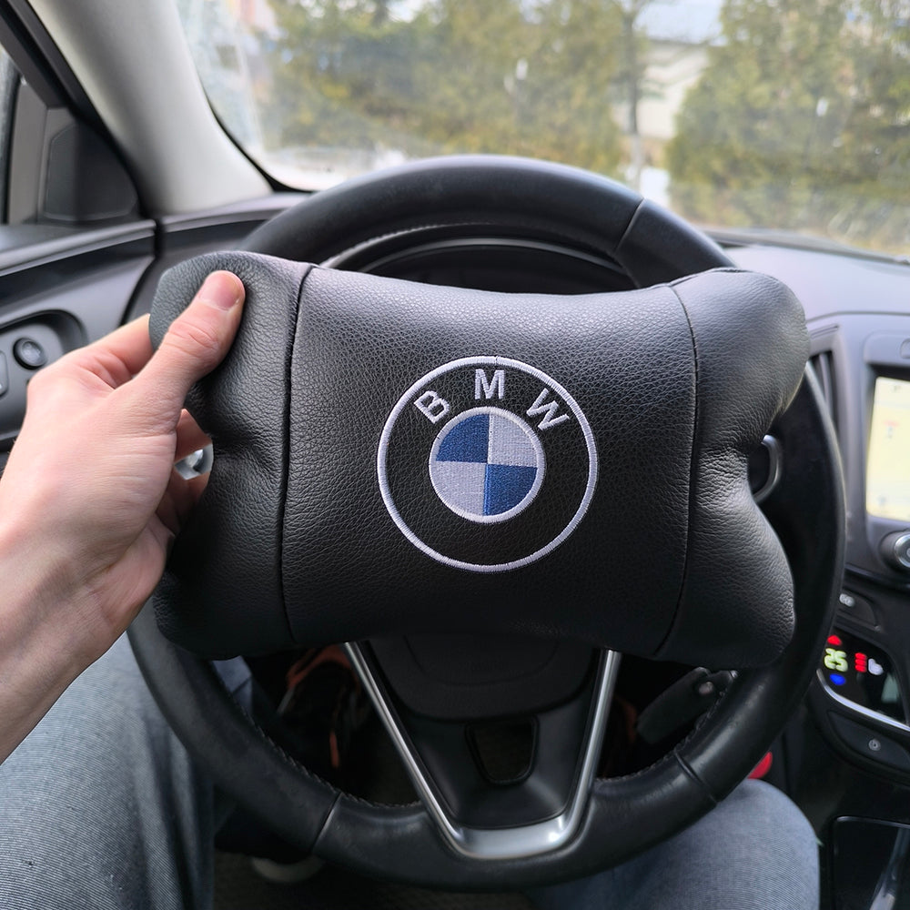 Ортопедическая подушка BMW из натуральной кожи – для комфорта в машине