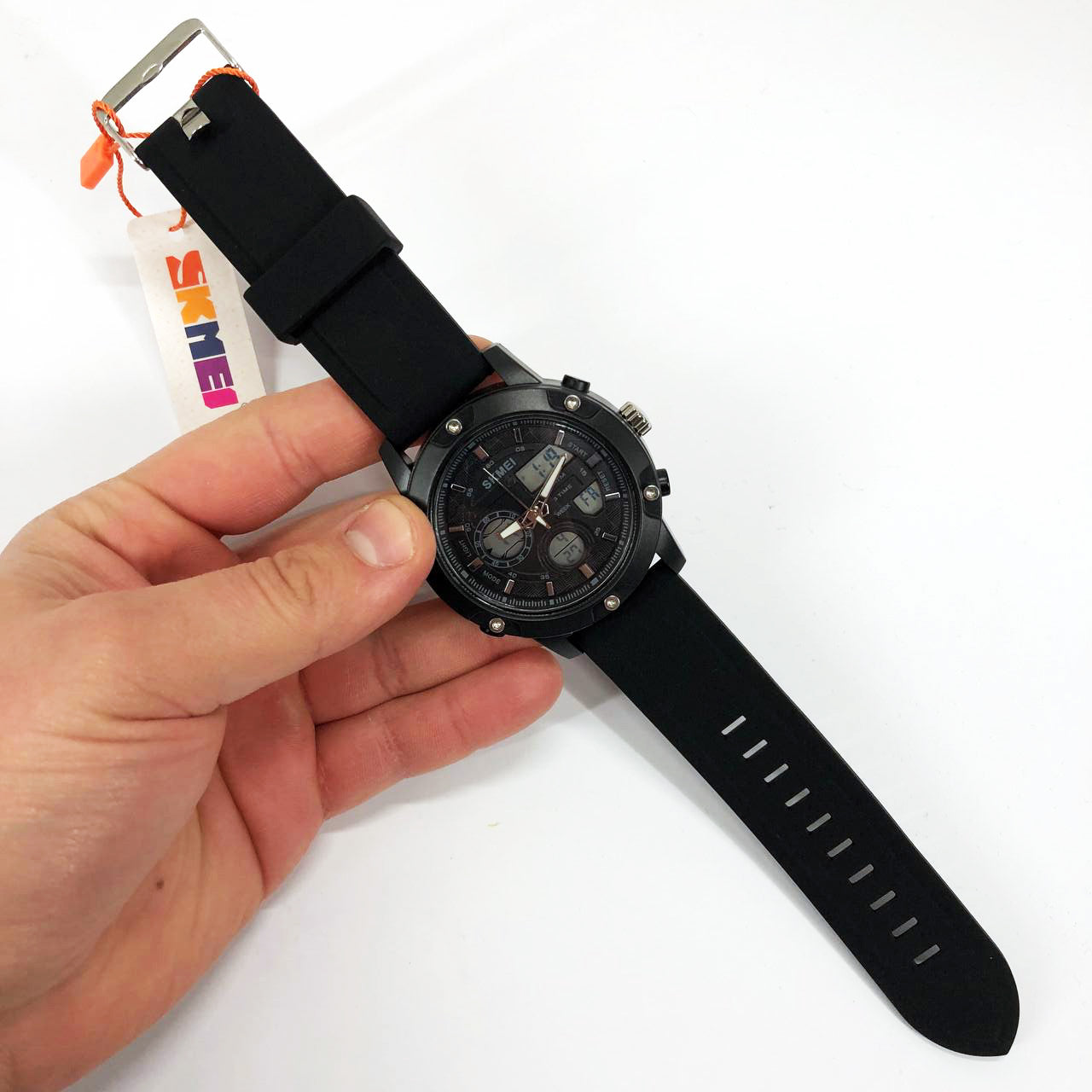 Часы наручные мужские SKMEI 1757BKWT BLACK-WHITE, армейские часы противоударные. Цвет: черный