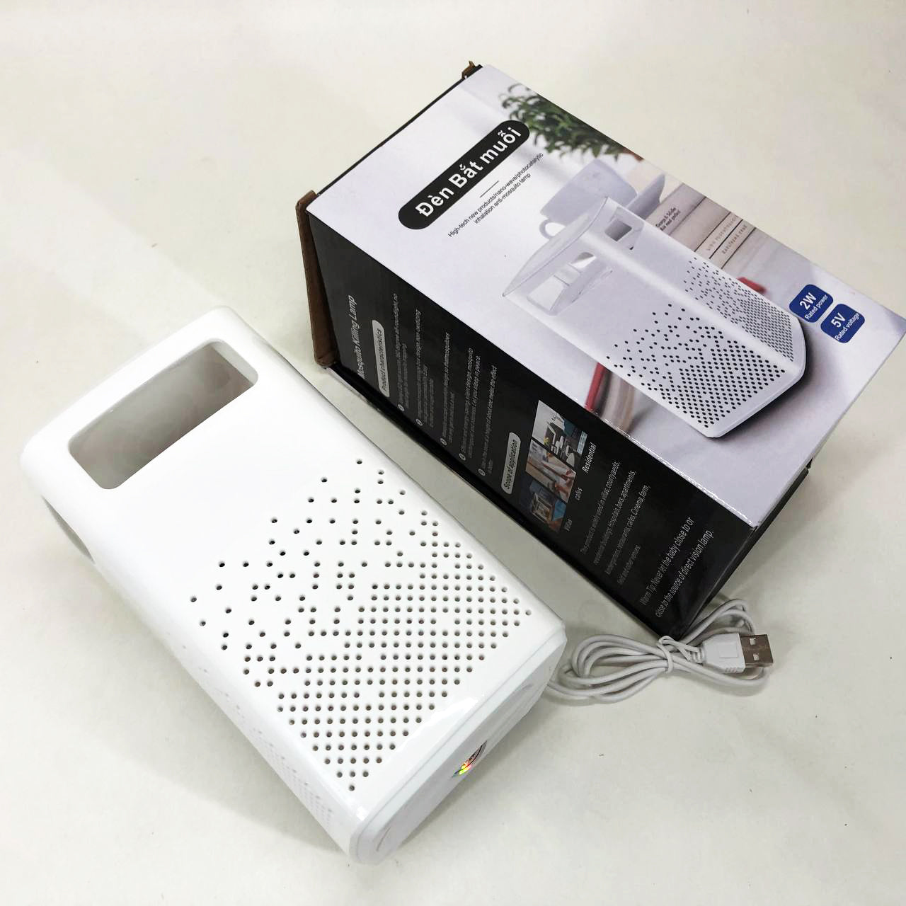 Лампа от комаров USB Bug Zapper Fly. Цвет: белый