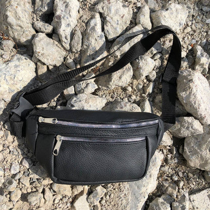 Бананка из натуральной кожи, сумка мужская-женская барсетка черная c серебряным замком