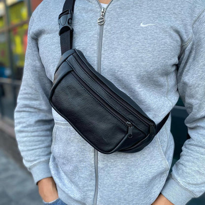 Комплект: кожаная бананка + тактический фонарь