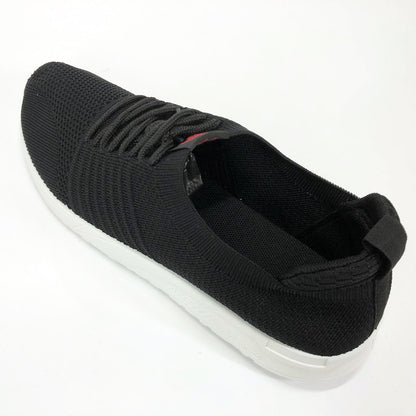 Кроссовки летние. Размер 41. Цвет: черный