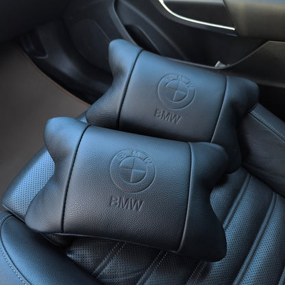 Премиальный набор автоподушек BMW из натуральной кожи – подушки + брелок.