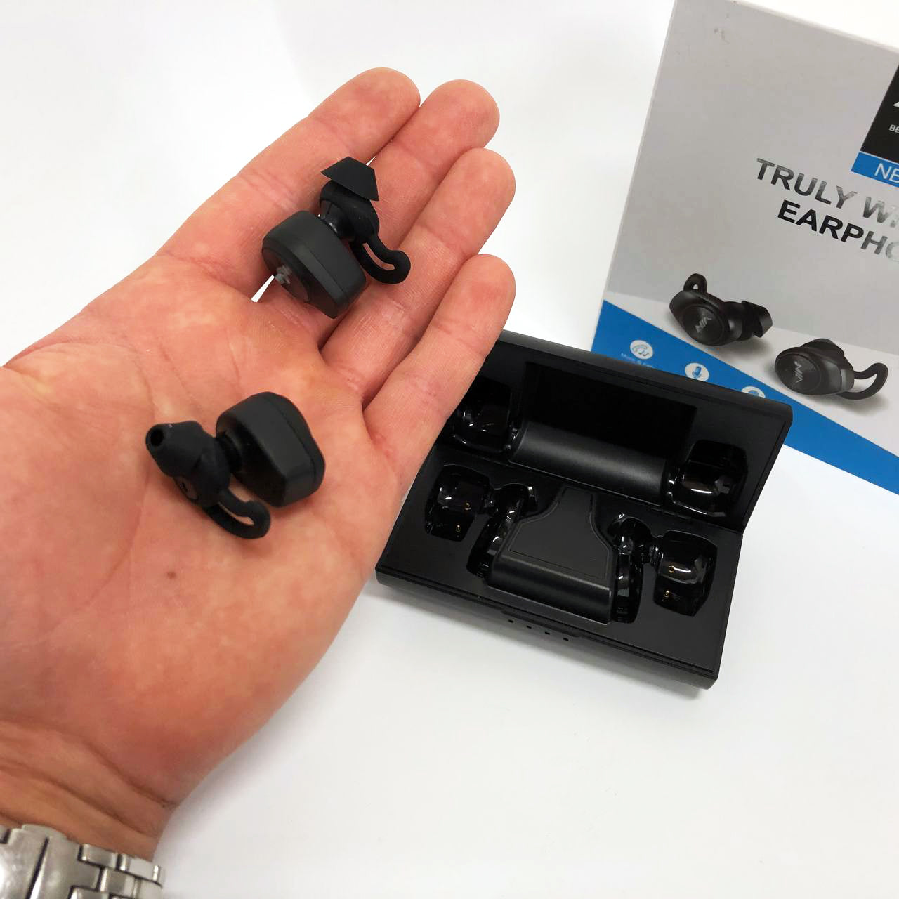 Наушники Bluetooth NIA NB710 с кейсом черные беспроводные, Наушники для тренировок сенсорные беспроводные