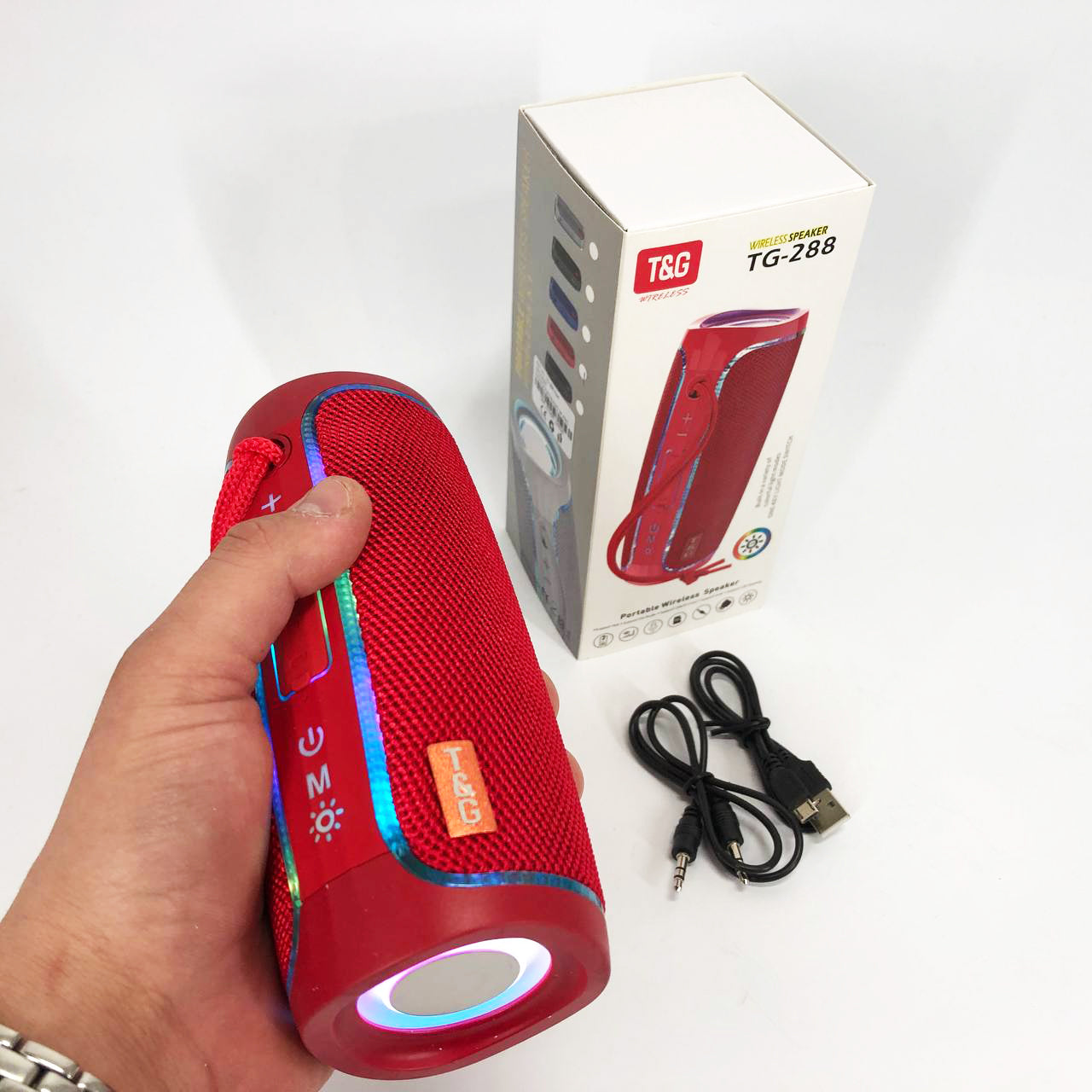 Портативная Bluetooth колонка с LED подсветкой TG288, громкая колонка для вечеринки. Цвет: красный