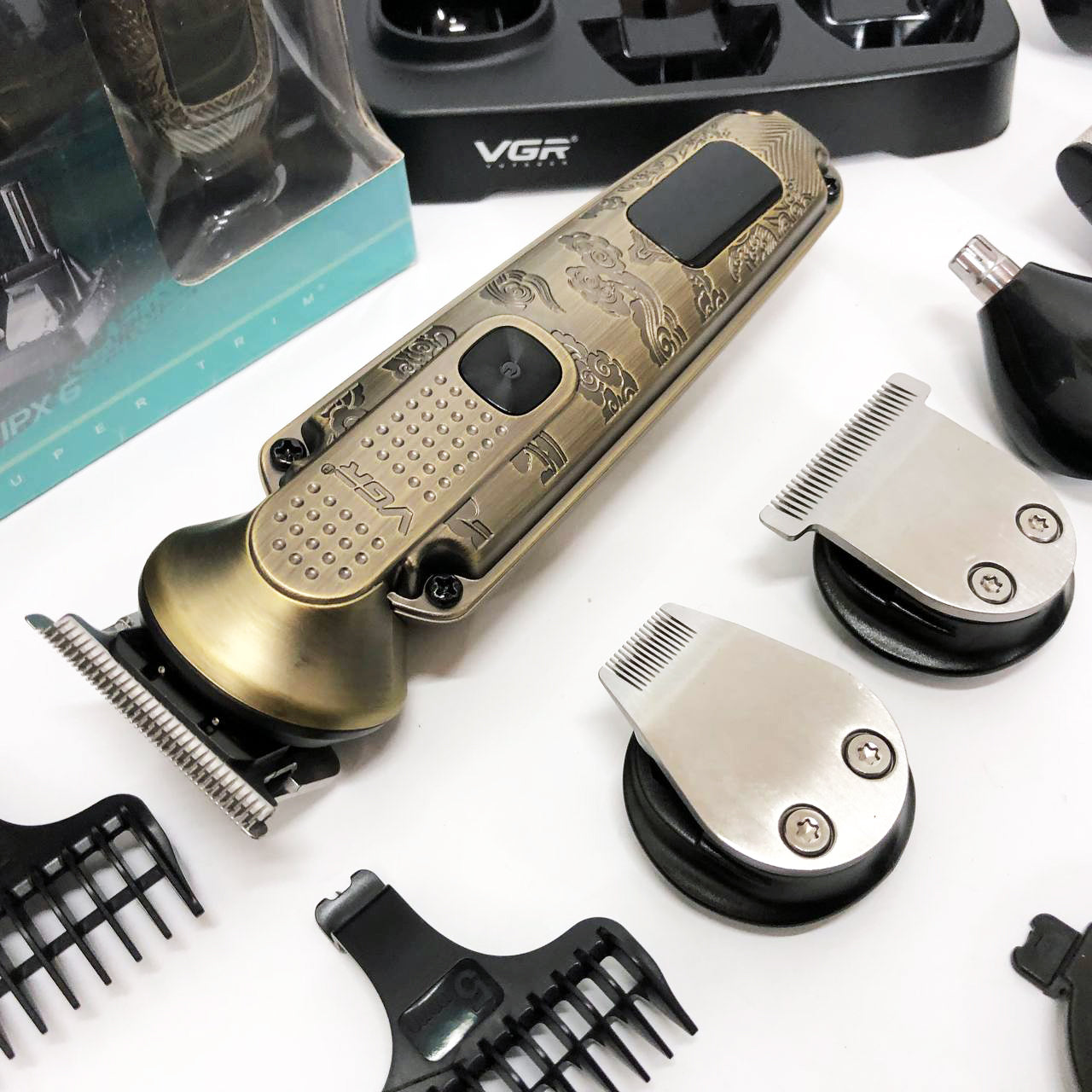 Набор для стрижки VGR 6 в 1 V-095, 16 насадок,  Многофункциональная аккумуляторная машинка для стрижки
