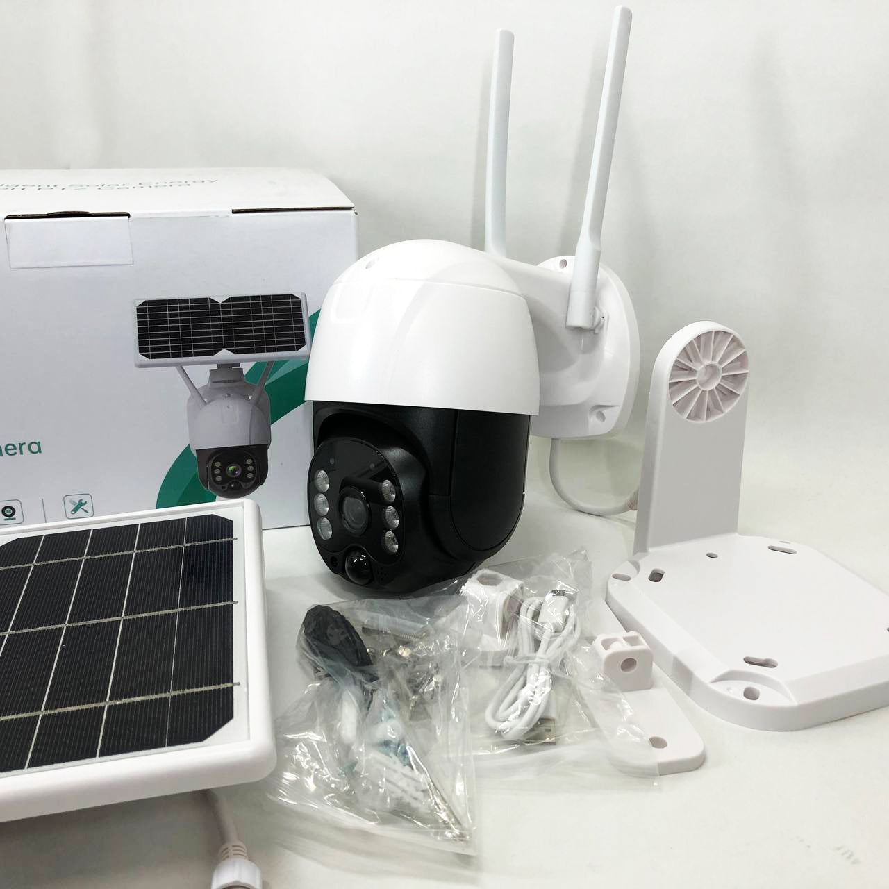 Уличная камера SF-W08-03 SOLAR PANEL 3 Мп из солнечной панелью