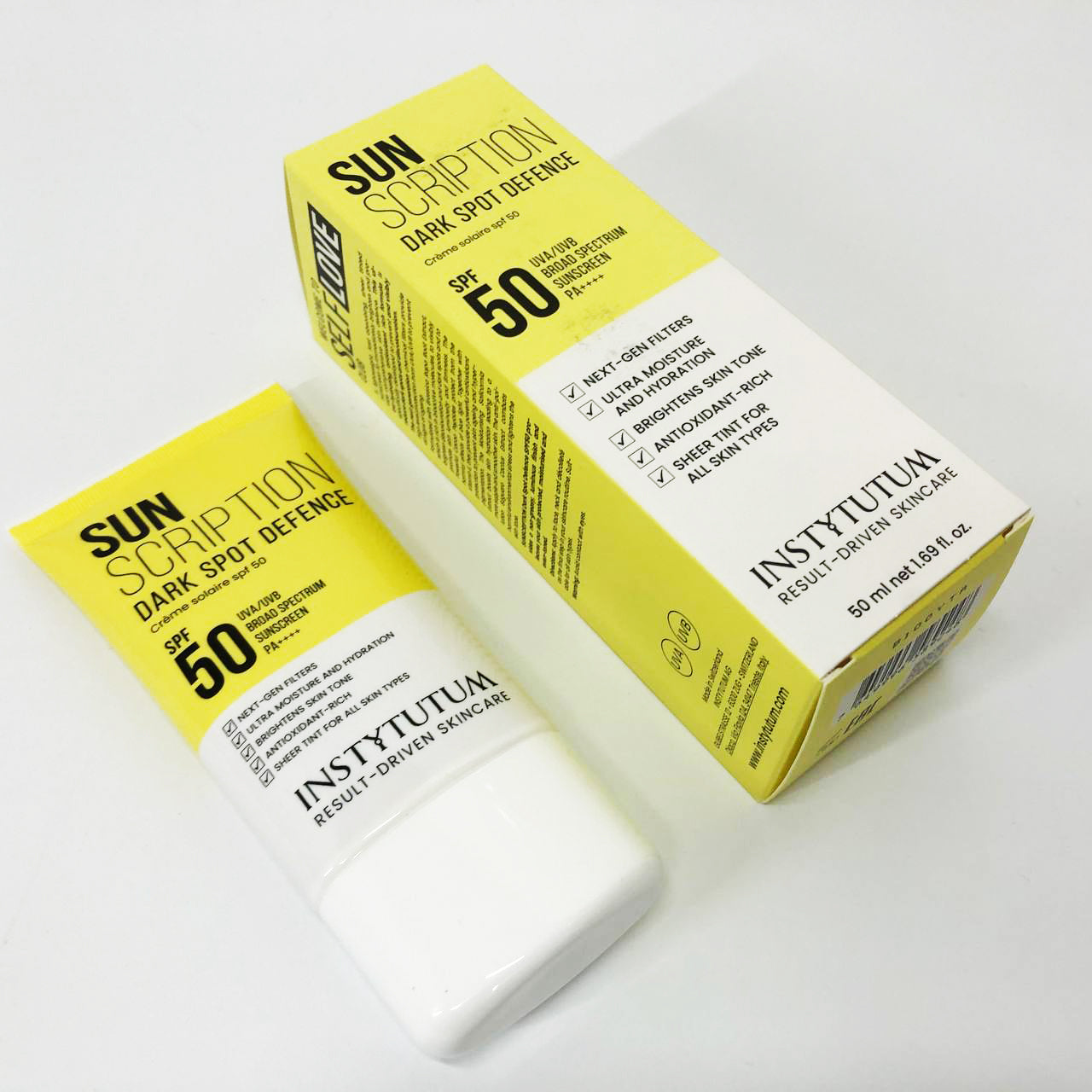 Солнцезащитный крем с осветительным эффектом Instytutum Sunscription Dark Spot Defence SPF 50, 50 мл