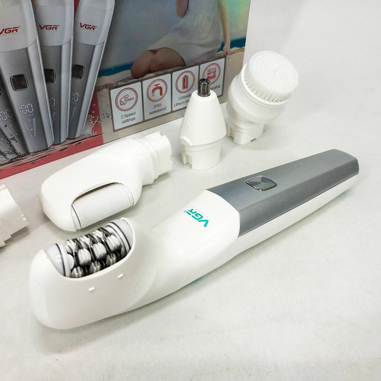 Эпилятор VGR 5 в 1 V-752, 5 насадок. Цвет: зеленый