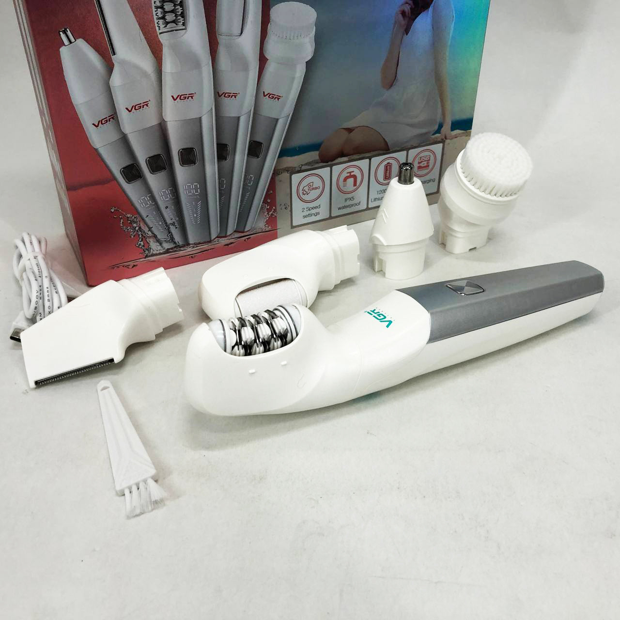 Эпилятор VGR 5 в 1 V-752, 5 насадок. Цвет: зеленый