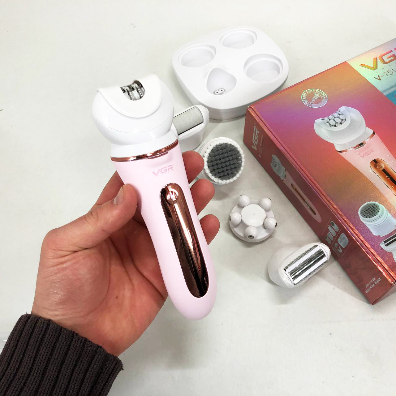 Эпилятор VGR 5 в 1 V-751, 5 насадок. Цвет: розовый