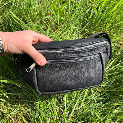 Бананка из натуральной кожи, сумка мужская-женская барсетка черная c серебряным замком