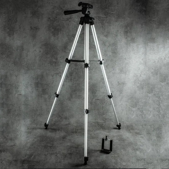 Штатив для телефона и фотоаппарата Tripod 3110 PRO портативный трипод 0,35-1.02м высота. Цвет: серебряный