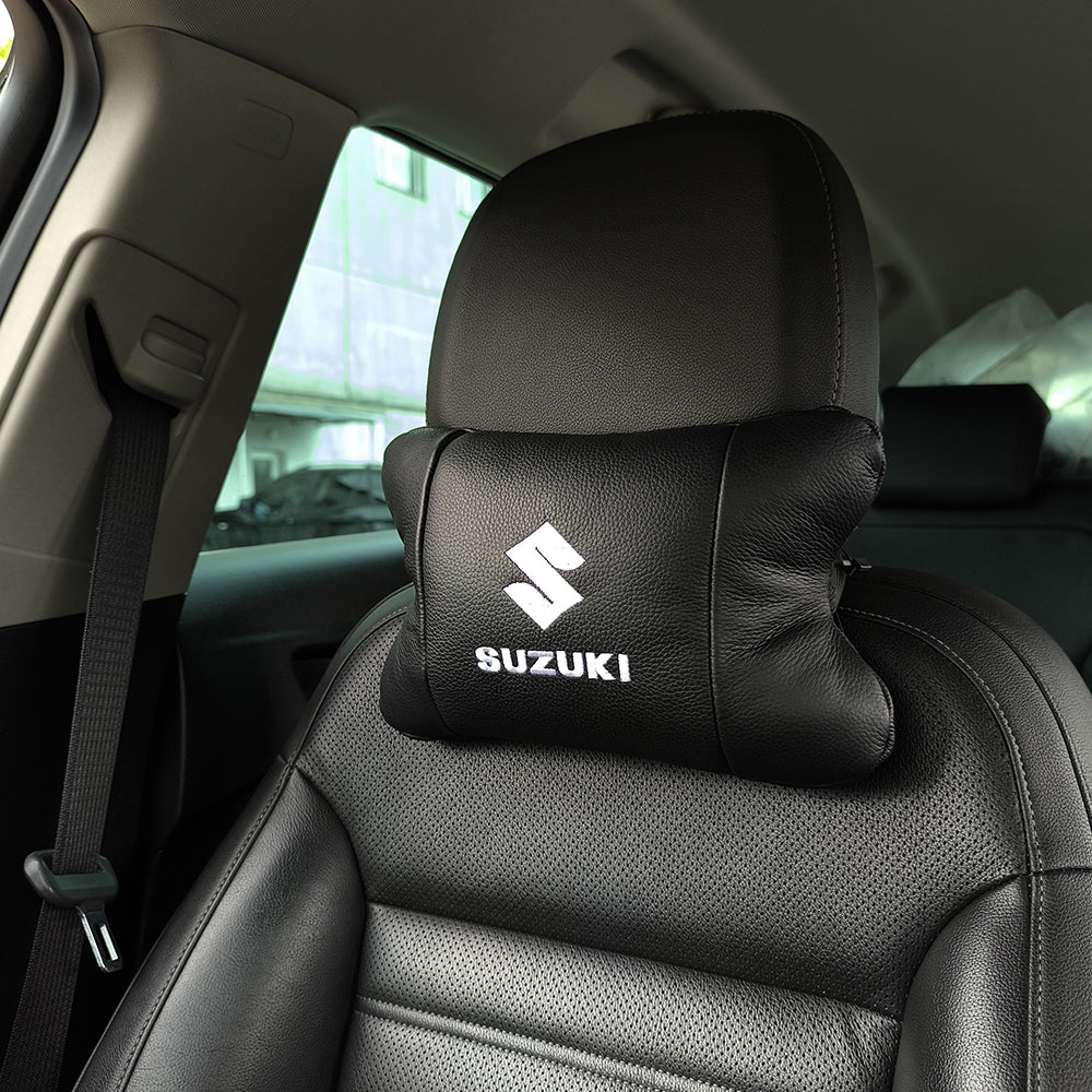 Набор кожаных подушек Suzuki с вышивкой логотипа + брелок в подарок для авто