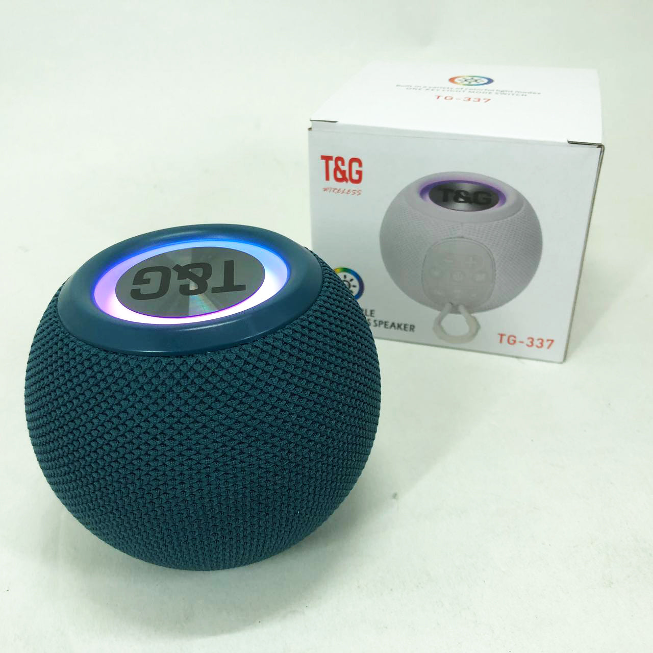 Беспроводная мощная колонка TG337 с Bluetooth, RGB-подсветкой и радио. Цвет: синий