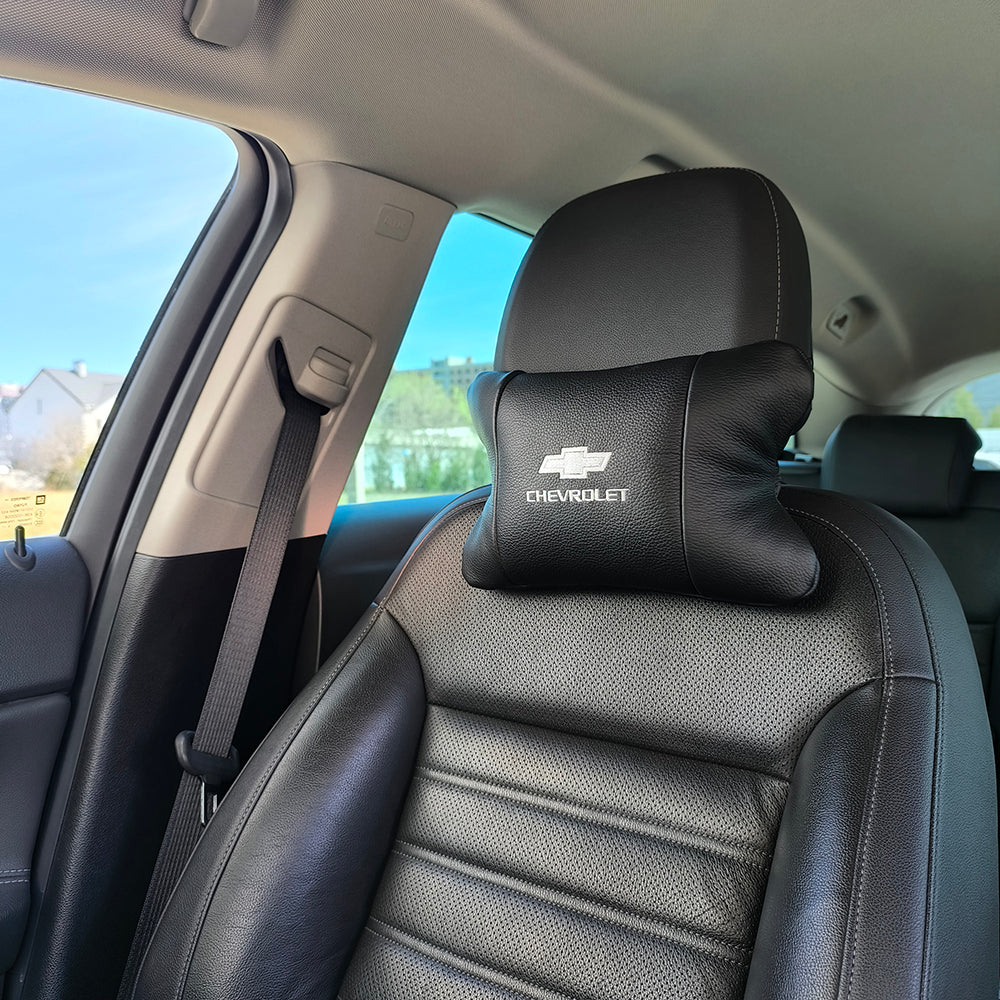Автомобильные подушки Chevrolet из натуральной итальянской кожи + кожаный брелок в подарок