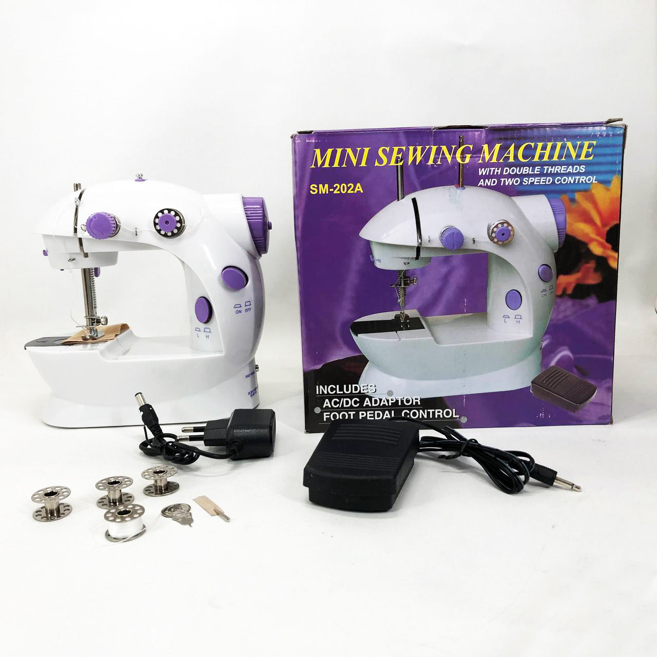 Мини швейная машинка FHSM 202 4 в 1 с педалью и подсветкой + адаптер 220V, Швейная машина для детей