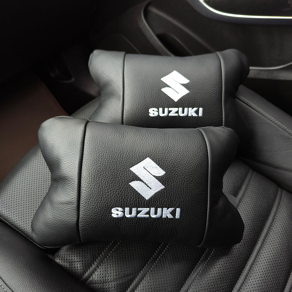 Набор кожаных подушек Suzuki с вышивкой логотипа + брелок в подарок для авто