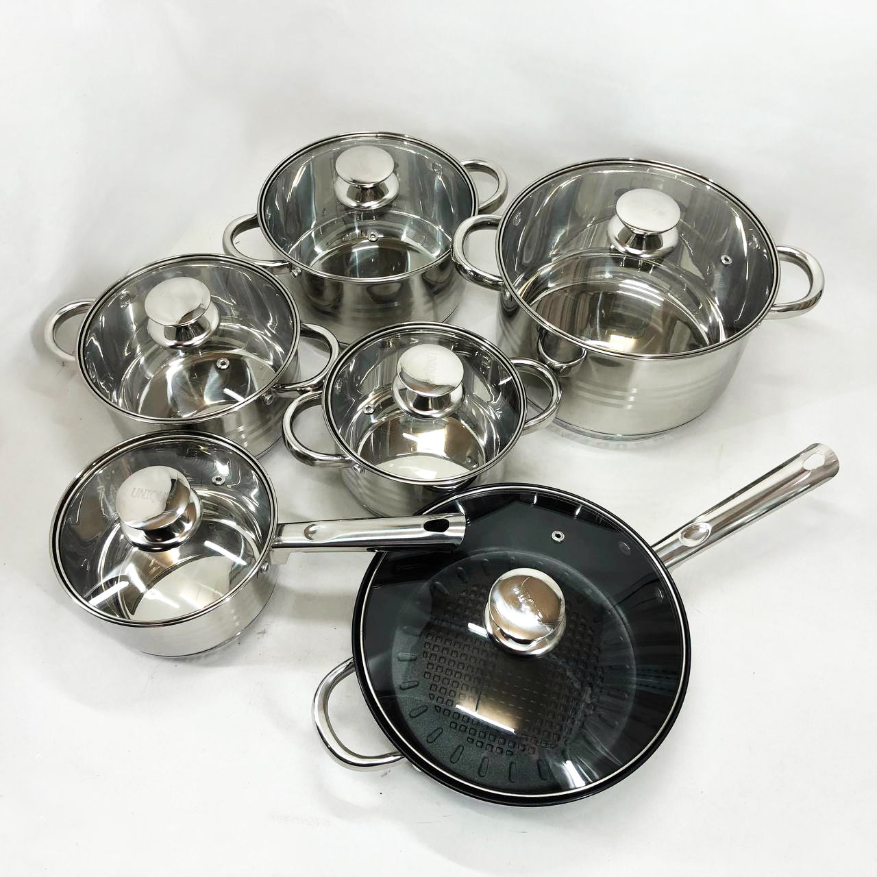 Набор посуды UNIQUE UN-5037 12 предметов (16; 16; 18; 20; 24; сковорода 24 см)