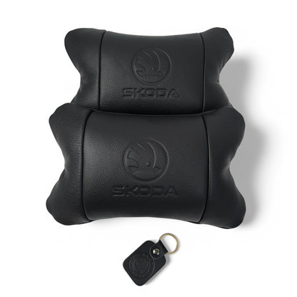 Набор авто подушек Skoda из натуральной кожи + брелок, Автоподушка на подголовник