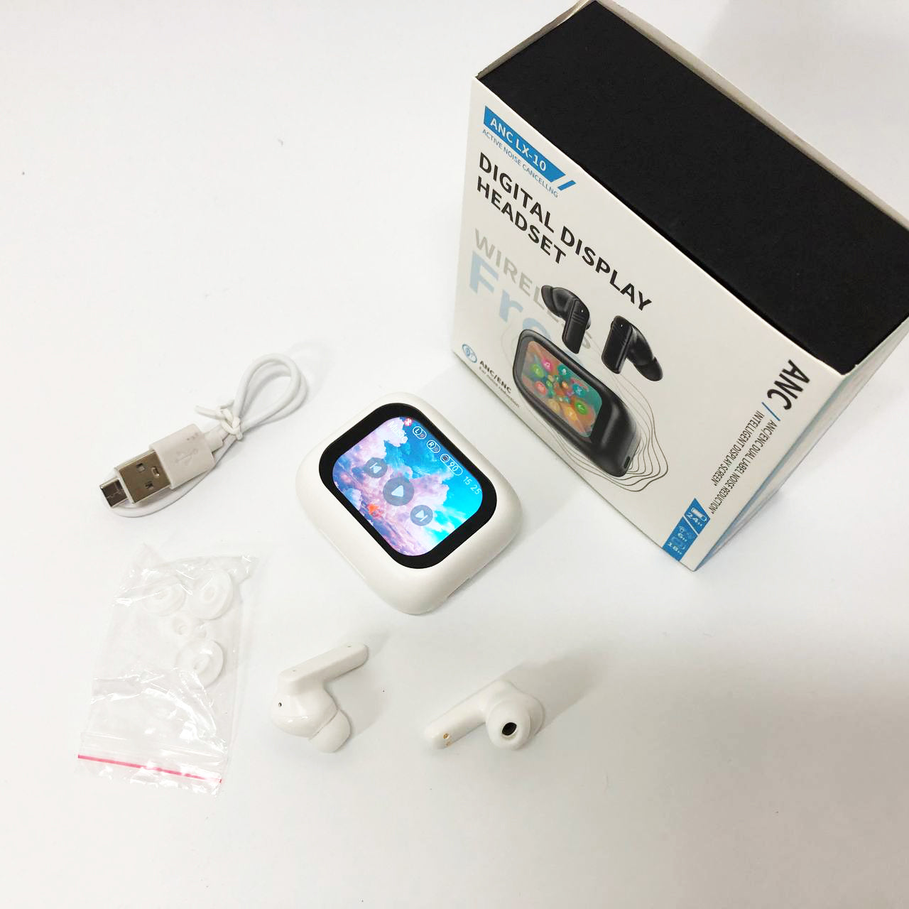 Наушники беспроводные LX-10 TWS Earbuds с LED дисплеем, Блютуз гарнитуры, Вакуумные наушники. Цвет: белый