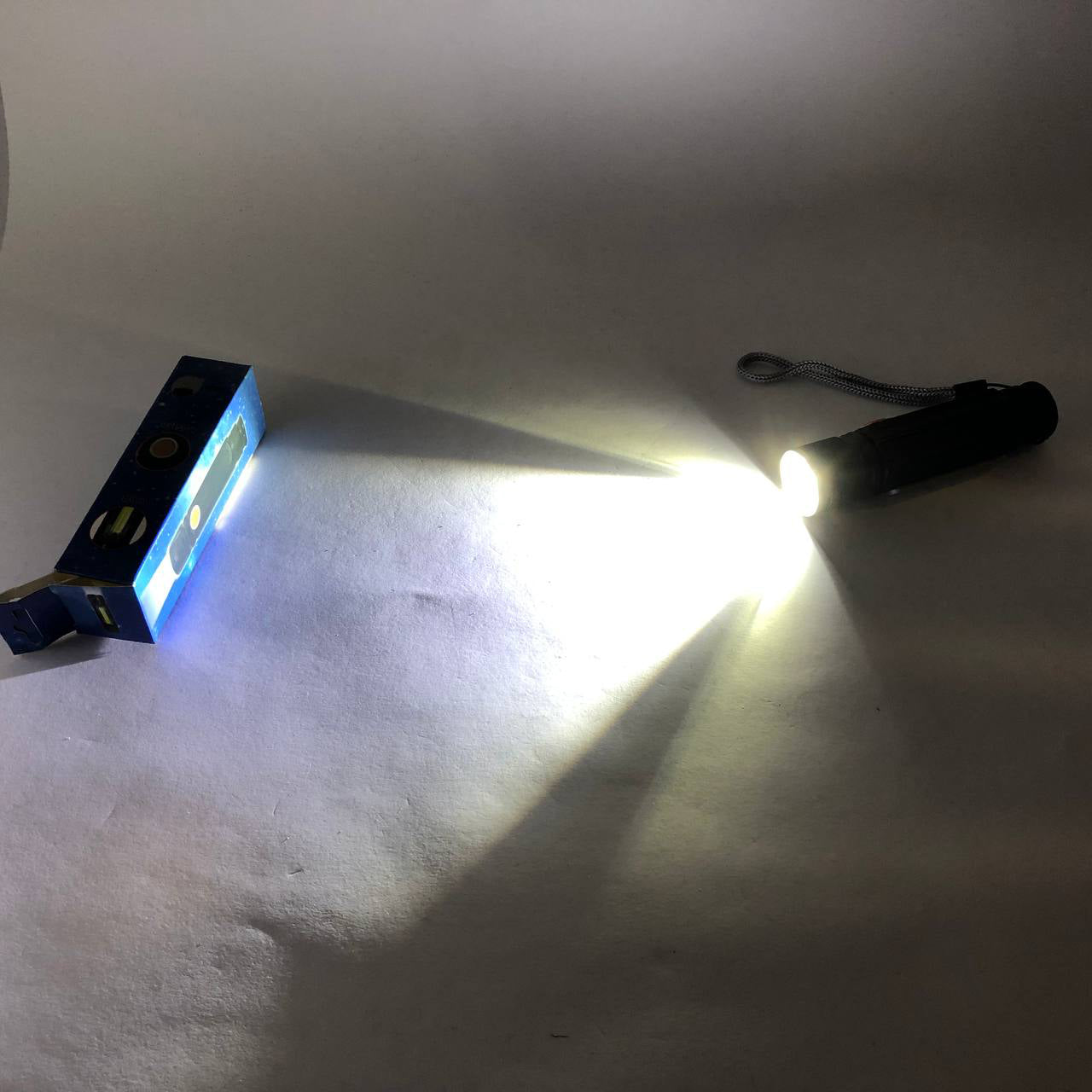 Фонарик портативный светодиодный Police BL-516/616-T6-COB с USB-зарядкой, магнитом и функцией зума