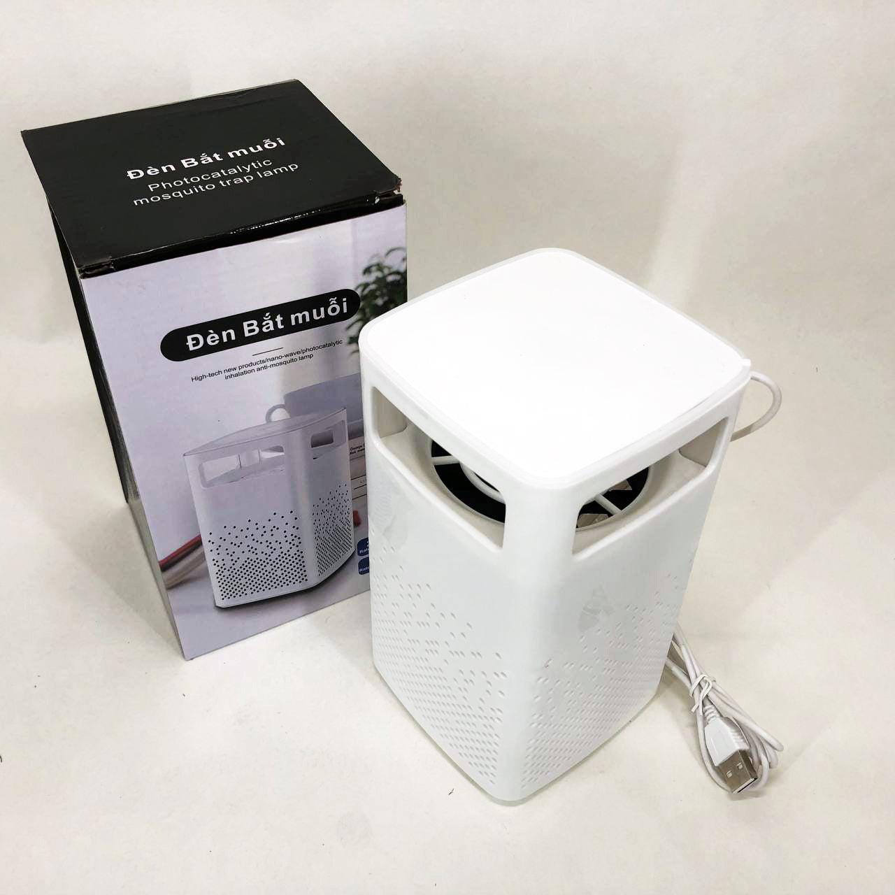 Лампа от комаров USB Bug Zapper Fly. Цвет: белый