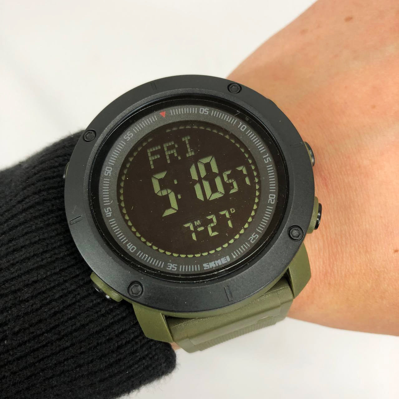 Часы наручные мужские SKMEI 2095AG, часы тактические противоударные, армейские часы. Цвет: зеленый
