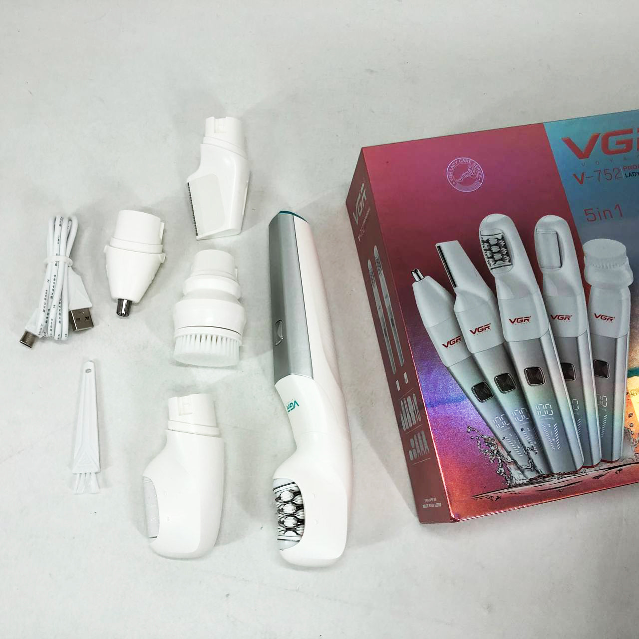 Эпилятор VGR 5 в 1 V-752, 5 насадок. Цвет: зеленый