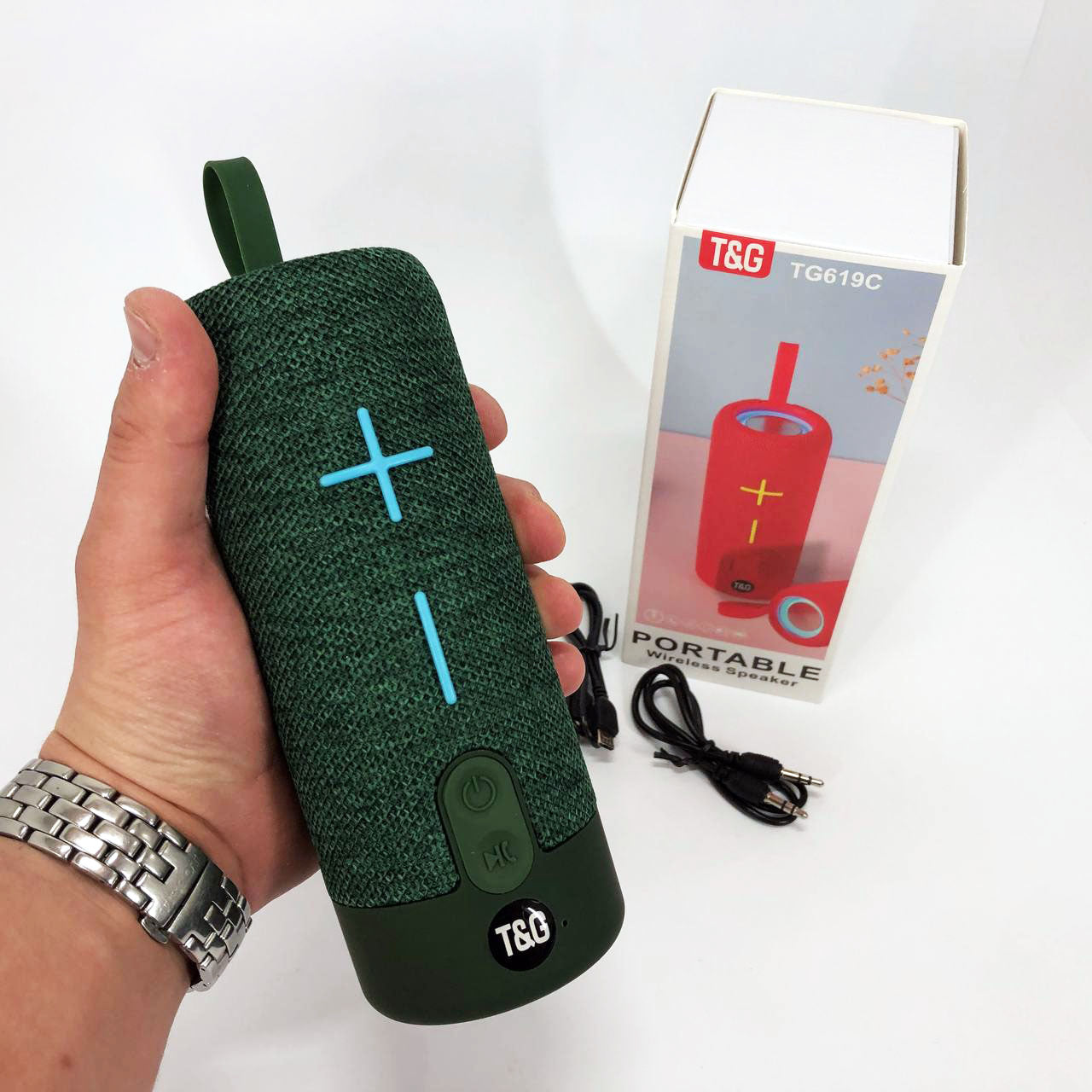 Портативная Bluetooth колонка TG619C FM-радио USB/TF с ремешком, колонка с аккумулятором. Цвет: зеленый