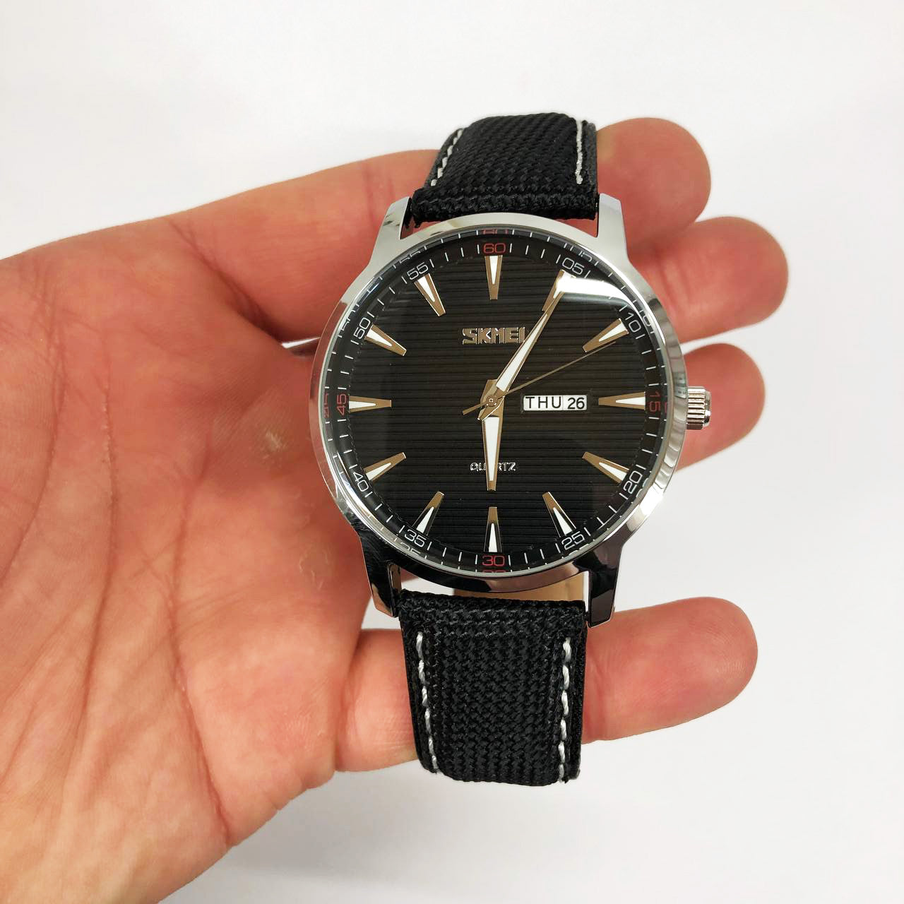 Часы наручные мужские SKMEI 9303SIBK, часы кварцевые мужские, стильные статусные наручные часы стрелочные