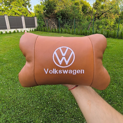 Набор подушек 2шт для автомобиля Volkswagen из натуральной коричневой кожи. Подушки на подголовник