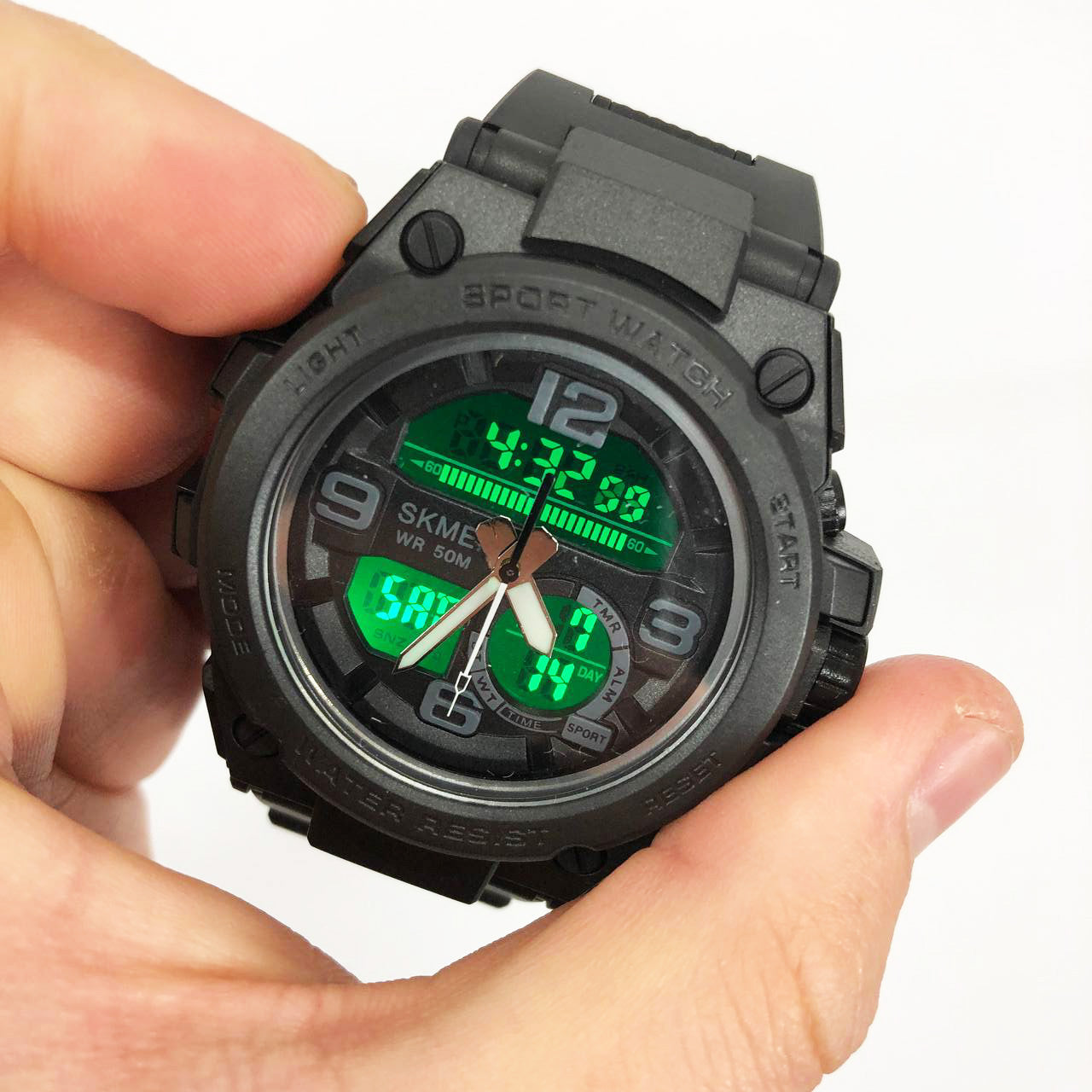 Часы наручные мужские SKMEI 1452BK BLACK, водонепроницаемые мужские часы. Цвет: черный