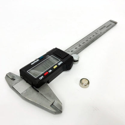 Электронный цифровой Штангенциркуль Digital Caliper 0-150 мм с LCD дисплеем в кейсе микрометр электронный