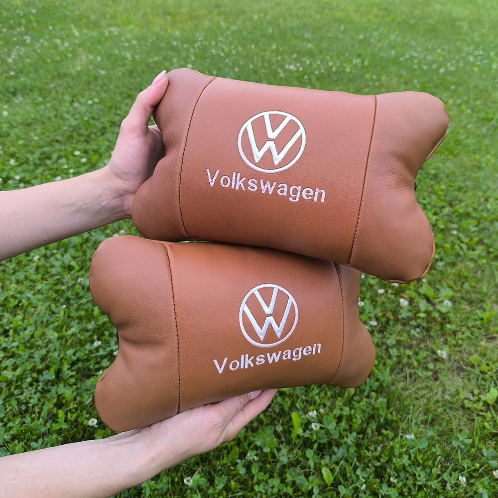 Набор подушек 2шт для автомобиля Volkswagen из натуральной коричневой кожи. Подушки на подголовник