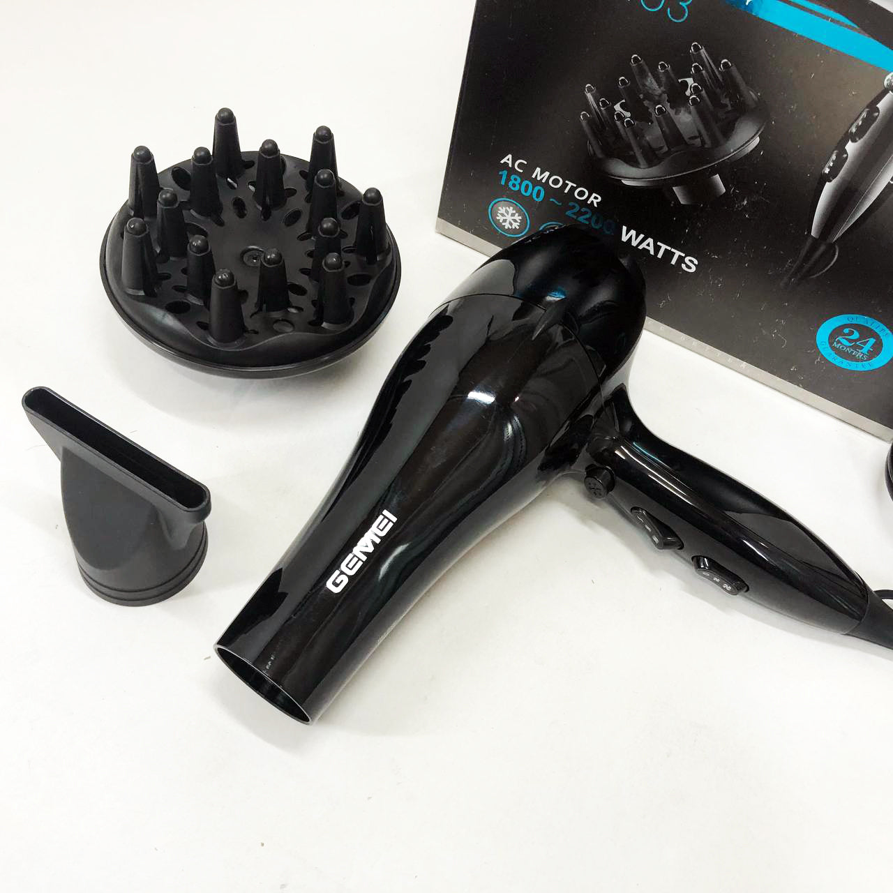 Професійний фен Gemei GM-103 2200Вт для сушіння укладання волосся режими швидкості, температури, сенсор