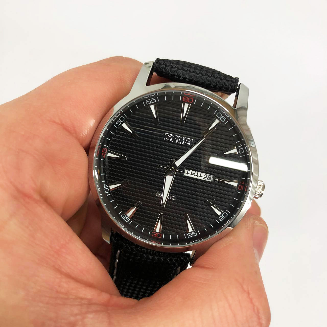 Часы наручные мужские SKMEI 9303SIBK, часы кварцевые мужские, стильные статусные наручные часы стрелочные