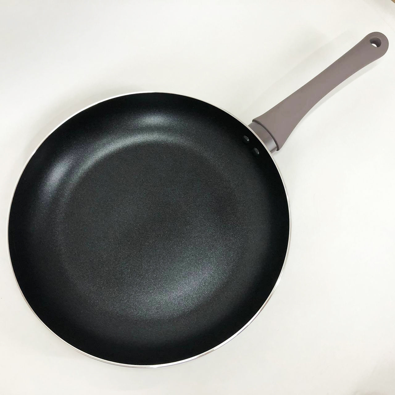 Сковорода алюминиевая 28 см WELL DONE WD-1018B индукция, сковорода с толстым дном, удобная на кухню